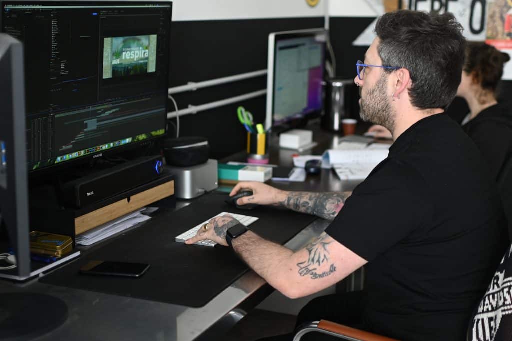 Immagine relativa a Web Design a Mantova: 5 esempi di come un sito locale può battere i colossi nazionali per LABOOM Design,