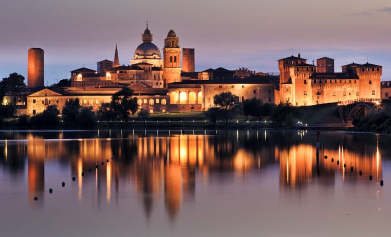Shutterstock 240505972 – Marketing per PMI a Mantova: da dove iniziare con un budget contenuto